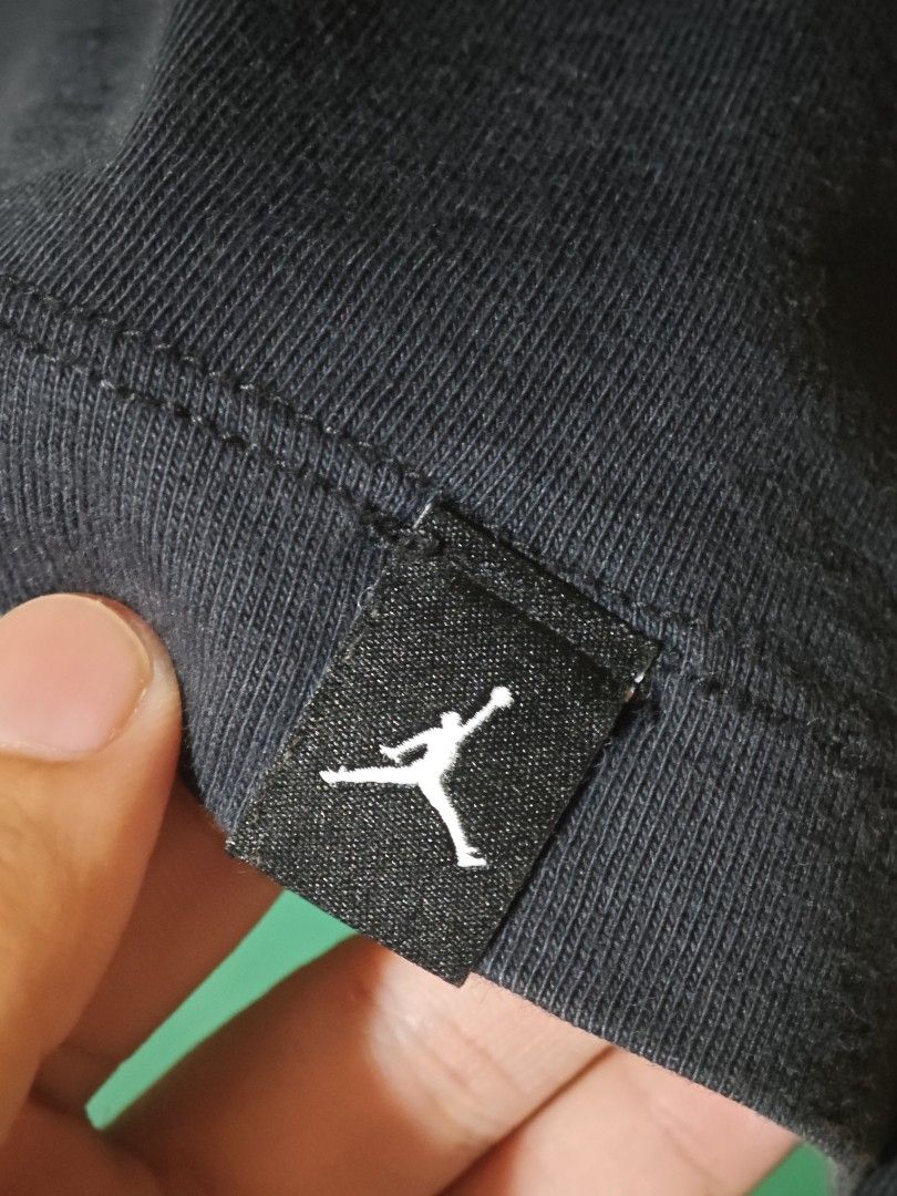 Jordan tees (Category: Shirts) located in Calauag. Submitted by cou1_h (Listing ID 1469638015, Image 2). Description: 21x28 No issue.