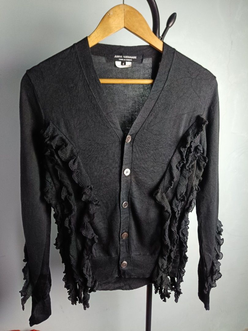 Junya Watanabe x Comme Des Garcons (Category: Luxury Apparel) located in Valenzuela. Submitted by 2ndhandmarket.ph (Listing ID 1469663370, Image 1). Description: Junya x Cdg Small Width: 18 Length: 24 Good as new.
