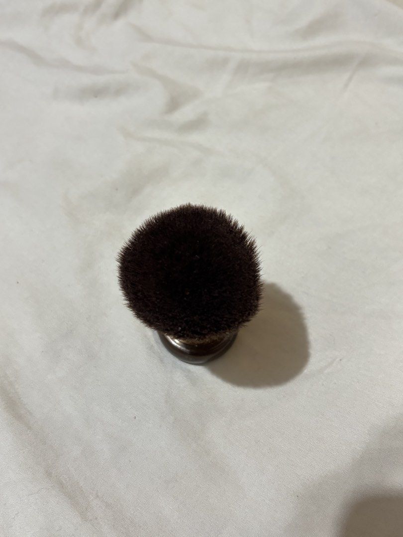 Kabuki Makeup Brush (Category: Makeup) located in Manila. Submitted by channabe (Listing ID 1469670633, Image 2). Description: - lightly used - cleaned and disinfected - no fallout 📍 quezon city.