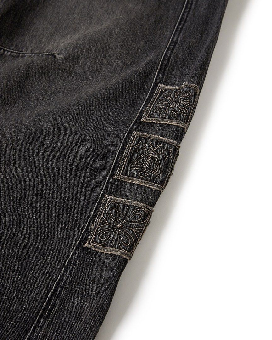 Karactor Vintage Emblem Denim Pants (Category: Jeans) located in Quezon City. Submitted by oneone.r (Listing ID 1469612725, Image 3). Description: -High-Quality 13.5oz Denim Fabric With A Substantial Thickness And A Rough Slub Texture On The Surface - Tapered Fit With A Wide Silhouette That Falls Uniquely Due To Pattern Variations - Sophisticated Complex Washing And Dyeing/Bleaching Processes To Recreate The Color And Texture Of Vintage Denim - I