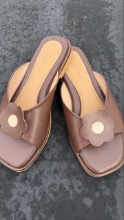 (Category: ) located in . Submitted by tirajualpreloved (Listing ID 1469588554, Image 1). Description: .