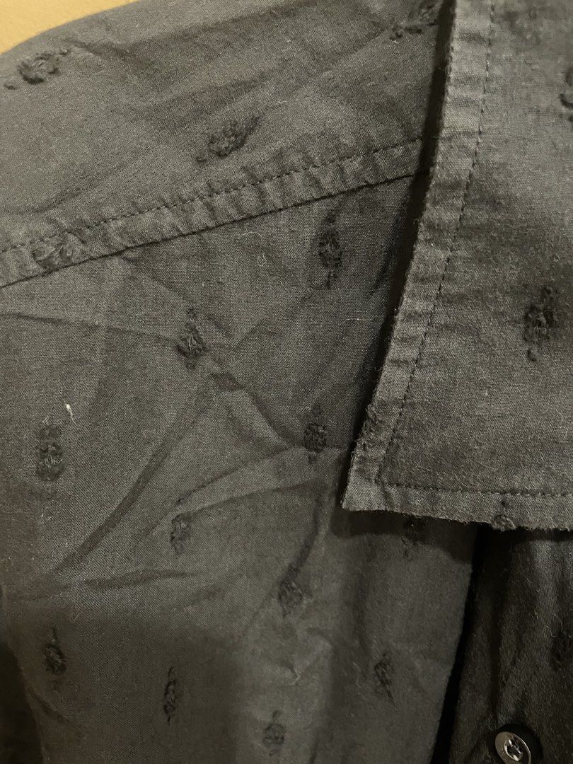 KENNETH COLE LONG SLEEVES (Category: Formal Shirts) located in Manila. Submitted by bedlambuzz (Listing ID 1469692225, Image 2). Description: WYSIWYG USED MAY HAVE SOME MINOR FLAWS BUT THESE WERE STORED WELL AND PROPERLY.