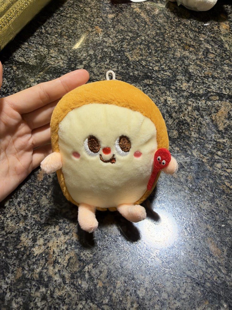 keychains (Category: Plushies & Soft Toys) located in Singapore. Submitted by abbylim_08 (Listing ID 1469725249, Image 9). Description: price negotiable, dm me for pricing! only meet-ups available.