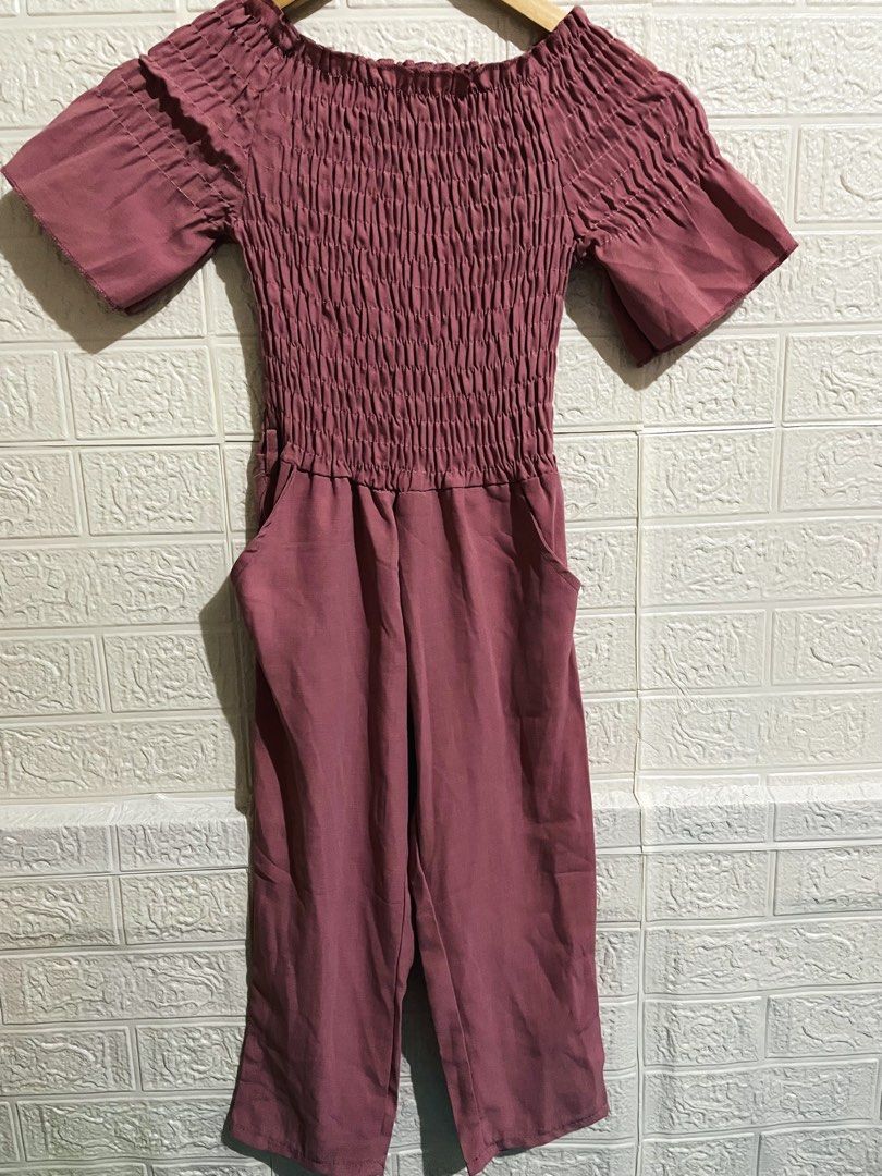 Kids romper (Category: Babies & Kids Fashion) located in Manila. Submitted by myshanshine (Listing ID 1469752139, Image 1). Description: Kids romper Size may fit to 6-10yrs old Petite body frame .