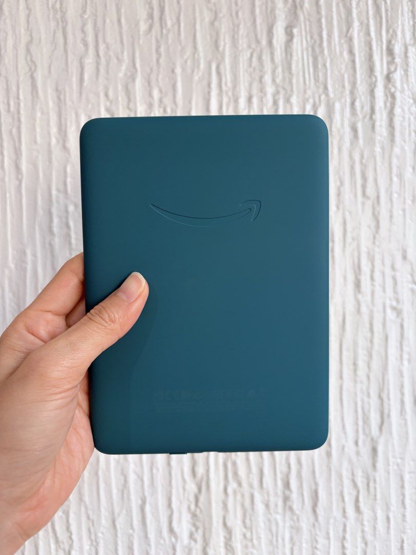 Kindle PPW 12th Gen 2024 (Category: E-Readers) located in Manila. Submitted by rhythmic.soul (Listing ID 1469587061, Image 3). Description: Bought it 2 months ago, but I used it only a few times. Product is in very good condition since I used a screen protector and case on day one that I got this. No scratches/dents. I take care of my things pretty well so rest assured that it is in very good condition. The skin that you see is just on top of the