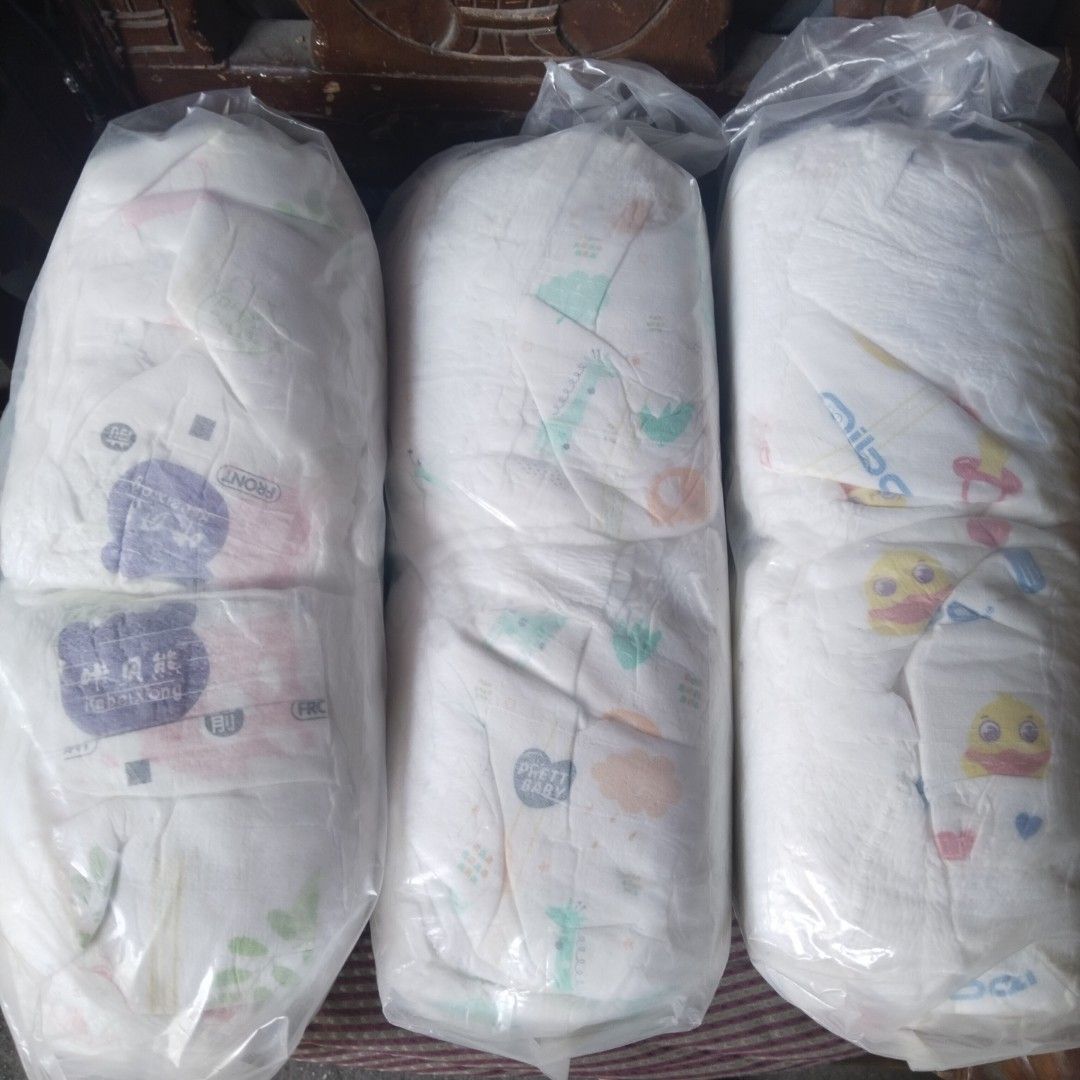 Korean Baby Pull up Pants Diaper. (Category: Diapers & Baby Wipes) located in Malabon City. Submitted by storeline08 (Listing ID 1469745586, Image 1). Description: korean Baby Pull ups Diaper available Size Medium and Large Only Lalamove COD pick up shipping J&T payment 1st.