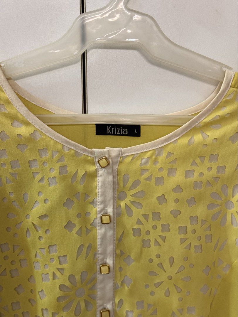 Krizia Yellow Laser cut top (Category: Blouses) located in Quezon City. Submitted by hazpreloved (Listing ID 1469710987, Image 2). Description: Actual photos posted Discounts available for bulk orders! Tags: sm woman, xara, paperdolls, so-en, calypso, essenxa, plus size .