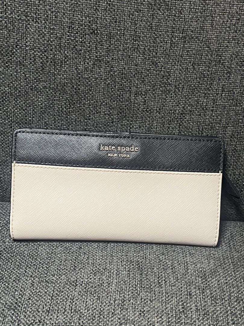 KS wallet (Category: Wallets & Card holders) located in General Trias. Submitted by mybag2025 (Listing ID 1469600720, Image 2). Description: Like new pa .