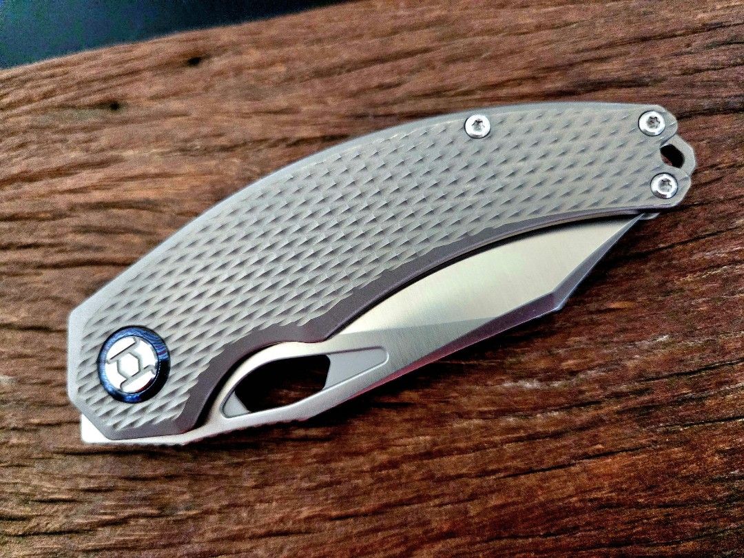 Kunwu Padre Titanium Vanax (Category: Home Improvement Tools & Accessories) located in Marikina City. Submitted by knifeandtoolphilippines (Listing ID 1469623509, Image 3). Description: Fixed Price No Haggling No Trades Brand New Complete Premium Vanax Steel Titanium Scales.