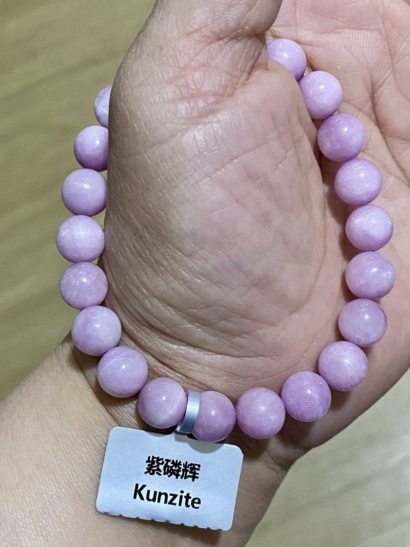 Kunzite Stretch Bracelet (Category: Bracelets) located in Pasig City. Submitted by talaversify (Listing ID 1469729505, Image 2). Description: Semi-precious stone: Kunzite Stone size: 9mm Wrist size: 17cm 💠 Natural stone 💠.
