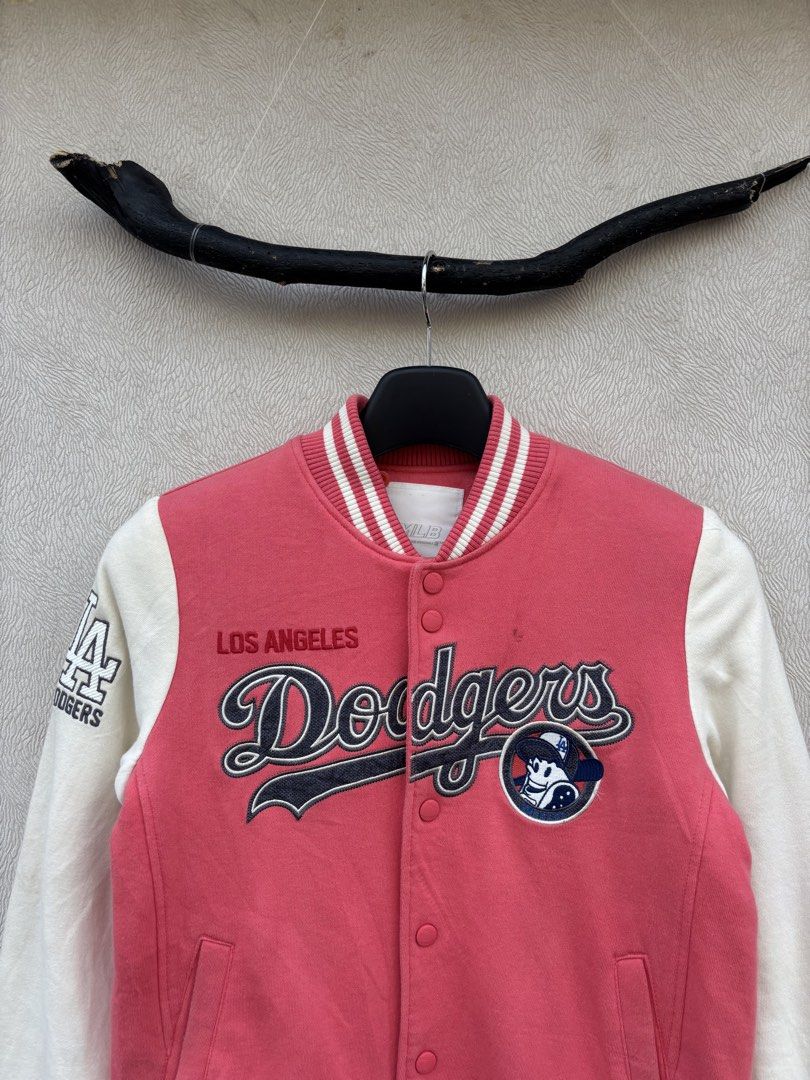 LA Dodgers Varsity Jacket (Category: Coats, Jackets and Outerwear) located in Baybay. Submitted by thrift.ed2023 (Listing ID 1469625892, Image 2). Description: LA Dodgers Varsity Jacket Small to Medium 19x22 No Issue Need Wash Good as New .