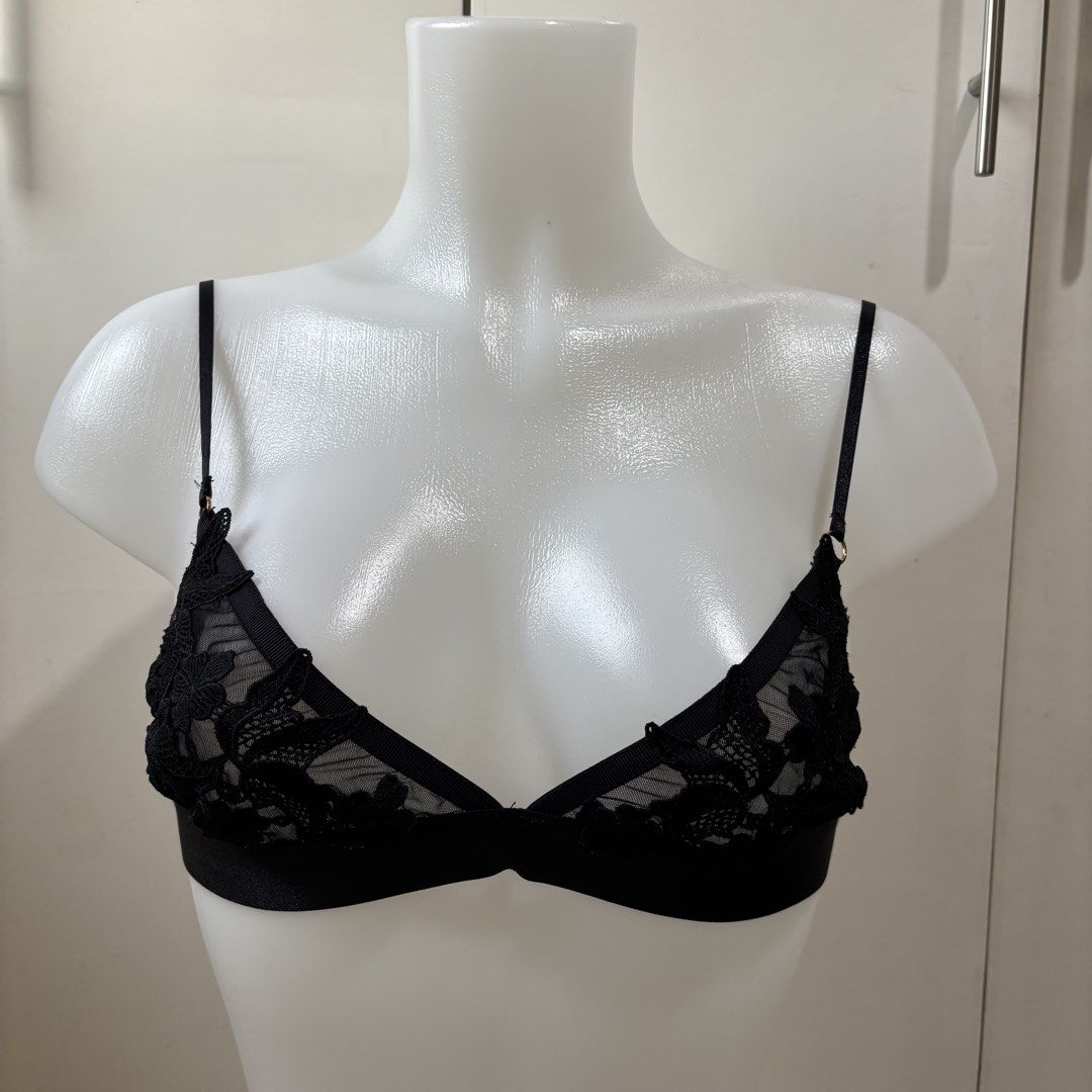 lace bra (Category: Undergarments & Loungewear) located in Manila. Submitted by lavieelle (Listing ID 1469612056, Image 1). Description: - bought at sm store, no flaws - best fit xs to small frames - brand new, sexy & flattering when worn - rfs: decluttering .