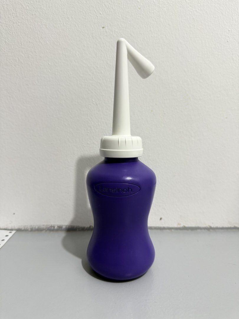 Lansinoh Peri Bottle (Category: Medical Supplies & Tools) located in Cainta. Submitted by ririocampo (Listing ID 1469580524, Image 1). Description: Lansinoh Upside Down Wash Bottle for Postpartum Care, and Gentle Cleansing Used twice. Washed and sterilized before packing. Perfect for NSD moms..