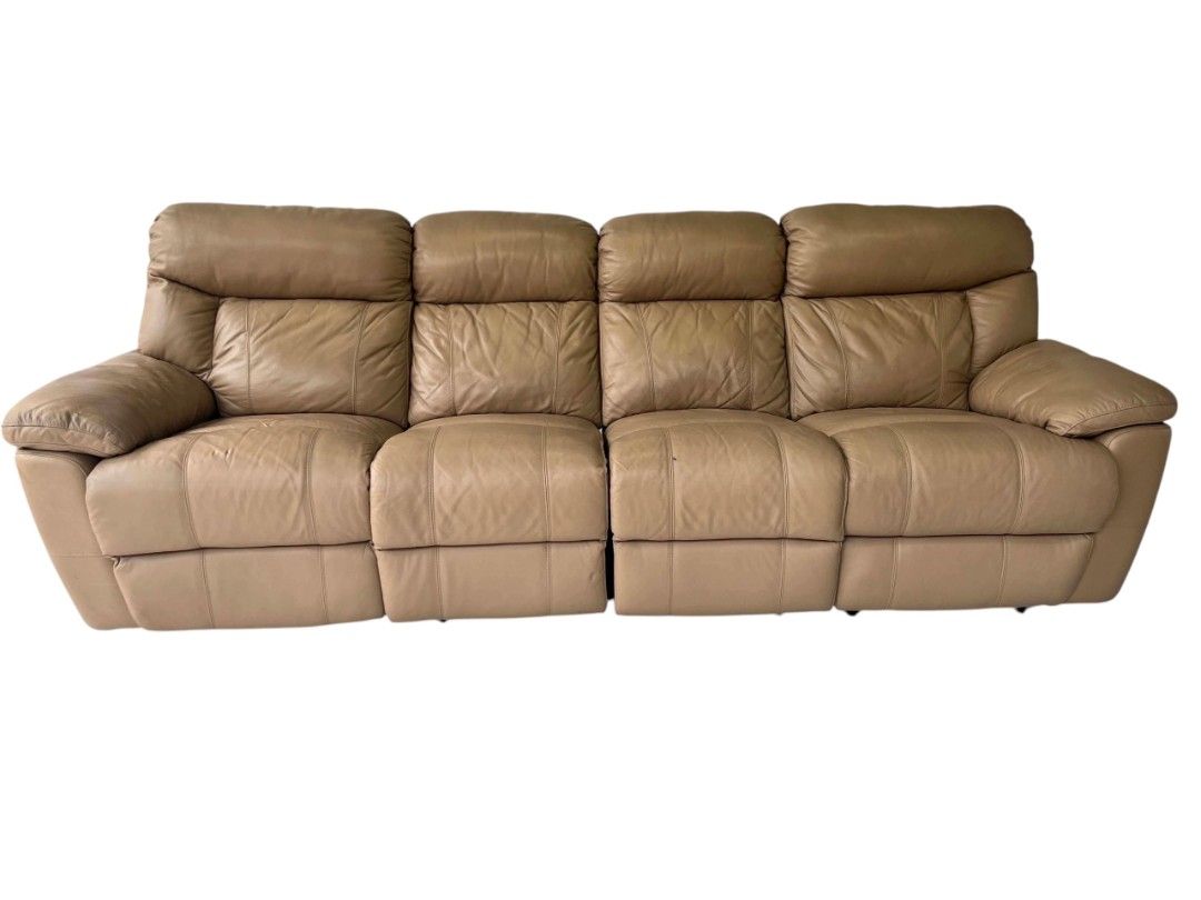 Lazy Boy 4-Seater Genuine Leather Sofa (Category: Sofas) located in Mexico. Submitted by mgracejapansurplus (Listing ID 1469569620, Image 1). Description: NEW ARRIVAL 🔥 JAPAN SURPLUS Lazy Boy 4-Seater Genuine Leather Sofa - Brand: Lazy Boy — trusted quality & comfort - Material: ✨Genuine Leather✨ in warm beige/camel tone - Features: Plush padded cushions, ergonomic design, built-in 220V power outlet - Dimensions: L112" × W35" × H40" | Seat heigh