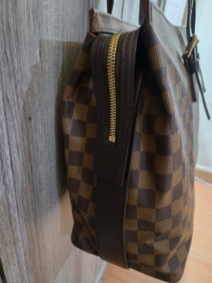 LV Chelsea Tote (Category: Luxury Bags & Wallets) located in Manila. Submitted by vra.luxe (Listing ID 1469701295, Image 3). Description: For Sale! 👜 Louis Vuitton Chelsea Damier Ebene ✨ Condition: Slightly Used — Rank AB to Near A 👜 Bag Description: Classic Louis Vuitton Chelsea in the timeless Damier Ebene canvas with dark brown leather trim, gold-tone hardware, and a spacious interior lined in red textile. Features a secure top zipper closur