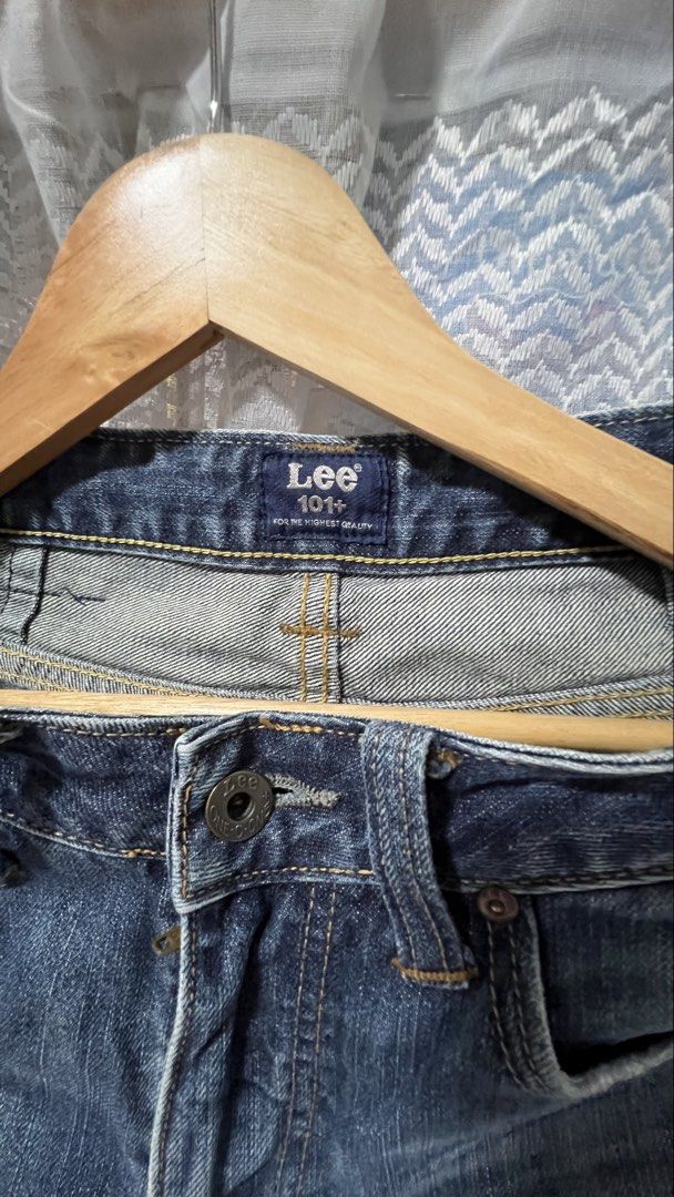 Lee 101+ Distressed Denim Jeans Dark Wash (Category: Jeans) located in Pasig City. Submitted by morilove (Listing ID 1469589095, Image 3). Description: - Brand/Model: Lee 101+ dark wash denim jeans - Fit: Slim fit with a rugged, worn-in aesthetic - Details: Heavy fading, whiskering, and distressed pocket edges - Hardware: Button fly closure with branded hardware - Classic Features: Lee leather back patch and iconic lazy S back pocket stitching - 