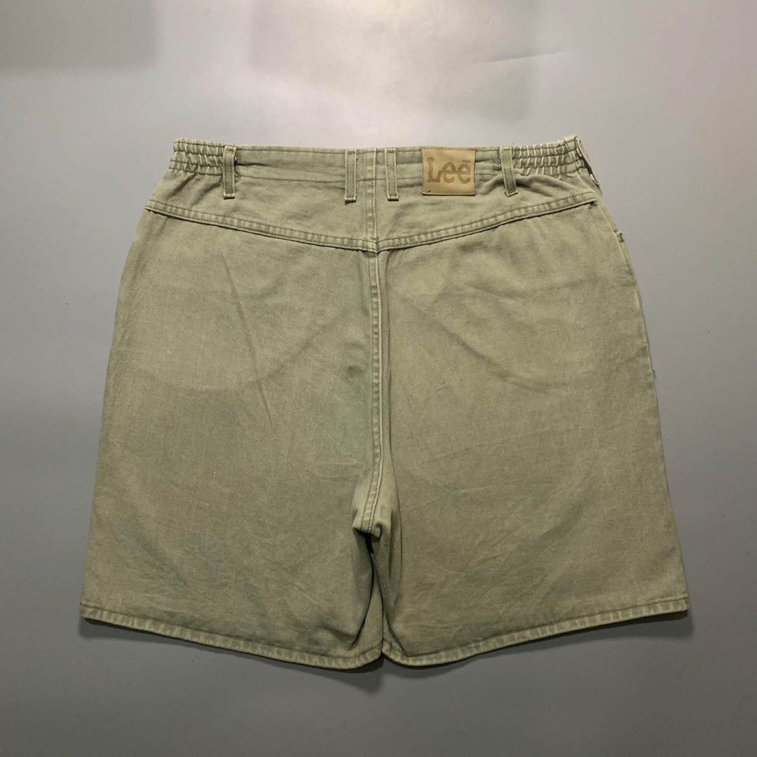 LEE MOSS GREEN WASH JORTS (Category: Shorts) located in Puerto Princesa. Submitted by kelvinfabr75674 (Listing ID 1469739969, Image 3). Description: Size 34-38 21 length 14 leg hole NO ISSUE EXCELLENT CONDITION Color rate 9📌 .