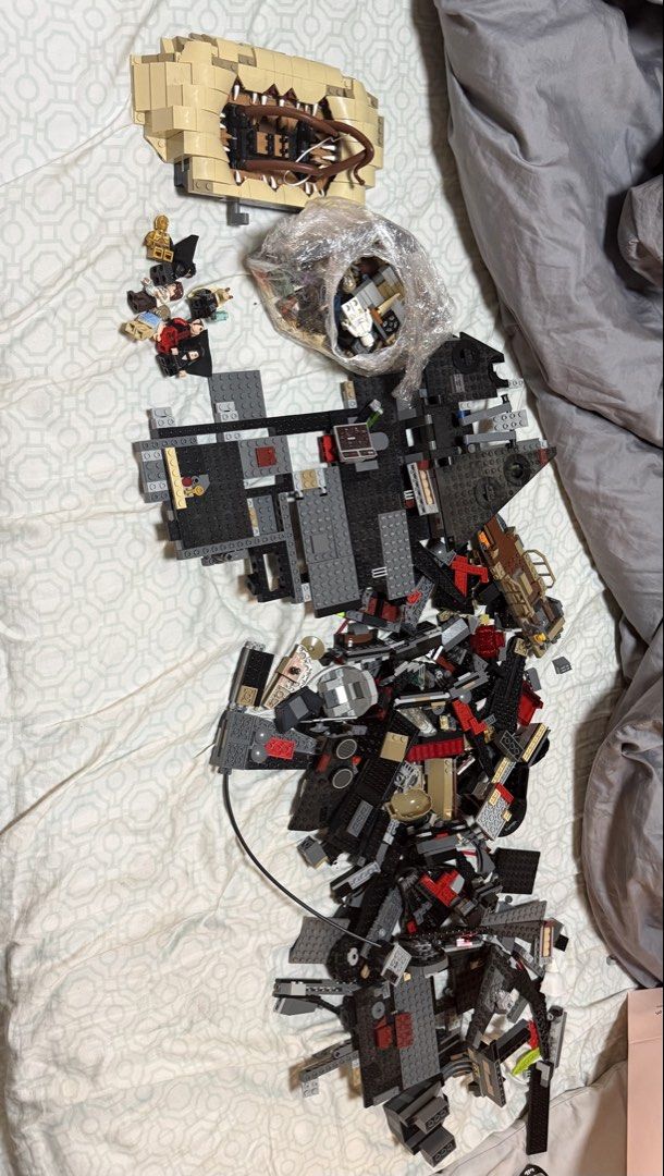 lego star wars marvel with white vader (Category: Lego & Building Sets) located in Quezon City. Submitted by whatthehellywhatthehalleberry (Listing ID 1469651863, Image 1). Description: loc: qc as is .