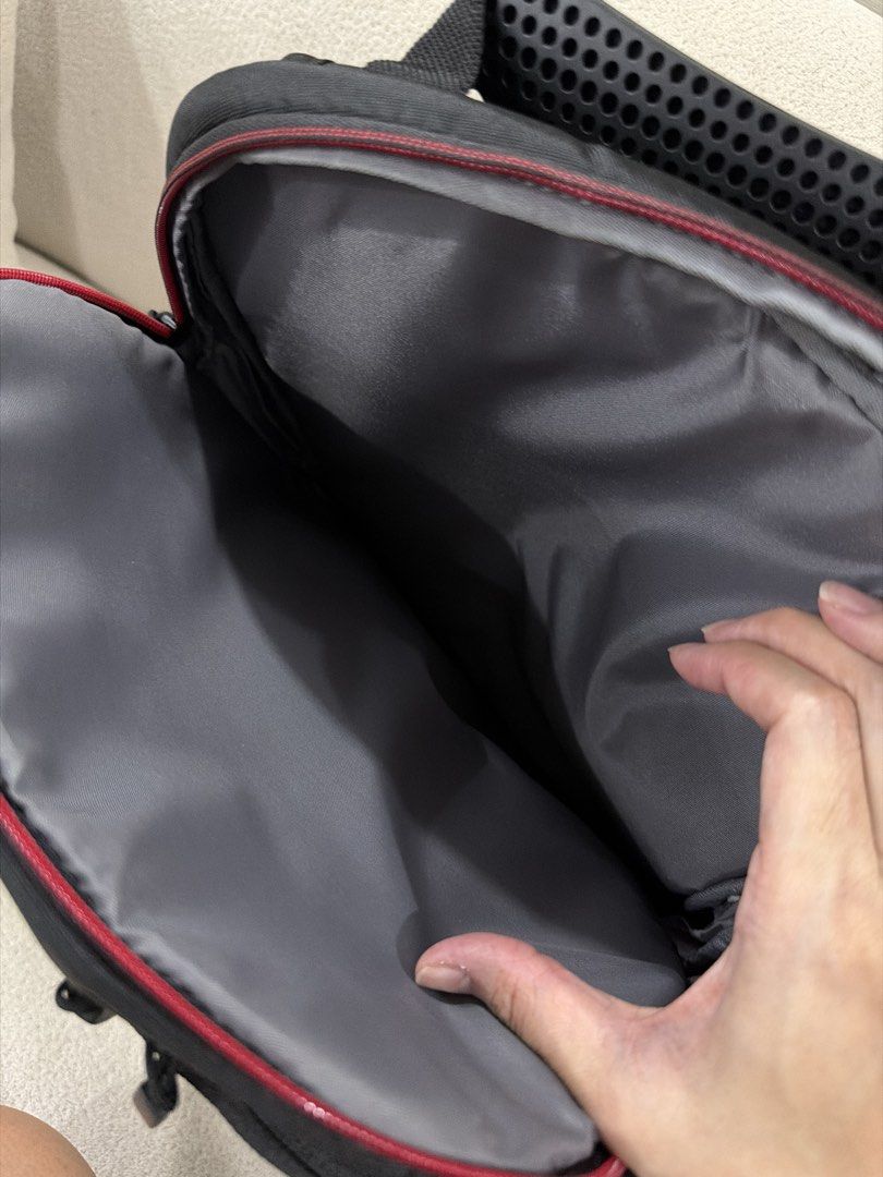 Lenovo ThinkPad Black Laptop Backpack (Category: Backpacks) located in Pasig City. Submitted by kzbcm2 (Listing ID 1469620215, Image 2). Description: - Authentic Lenovo ThinkPad black laptop backpack - Multiple zipped compartments and inner mesh pockets for easy organization - Padded back panel and shoulder straps for all-day comfort - Heavy-duty molded top handle for extra durability - Stylish signature red stitching and zipper pulls - Clean int