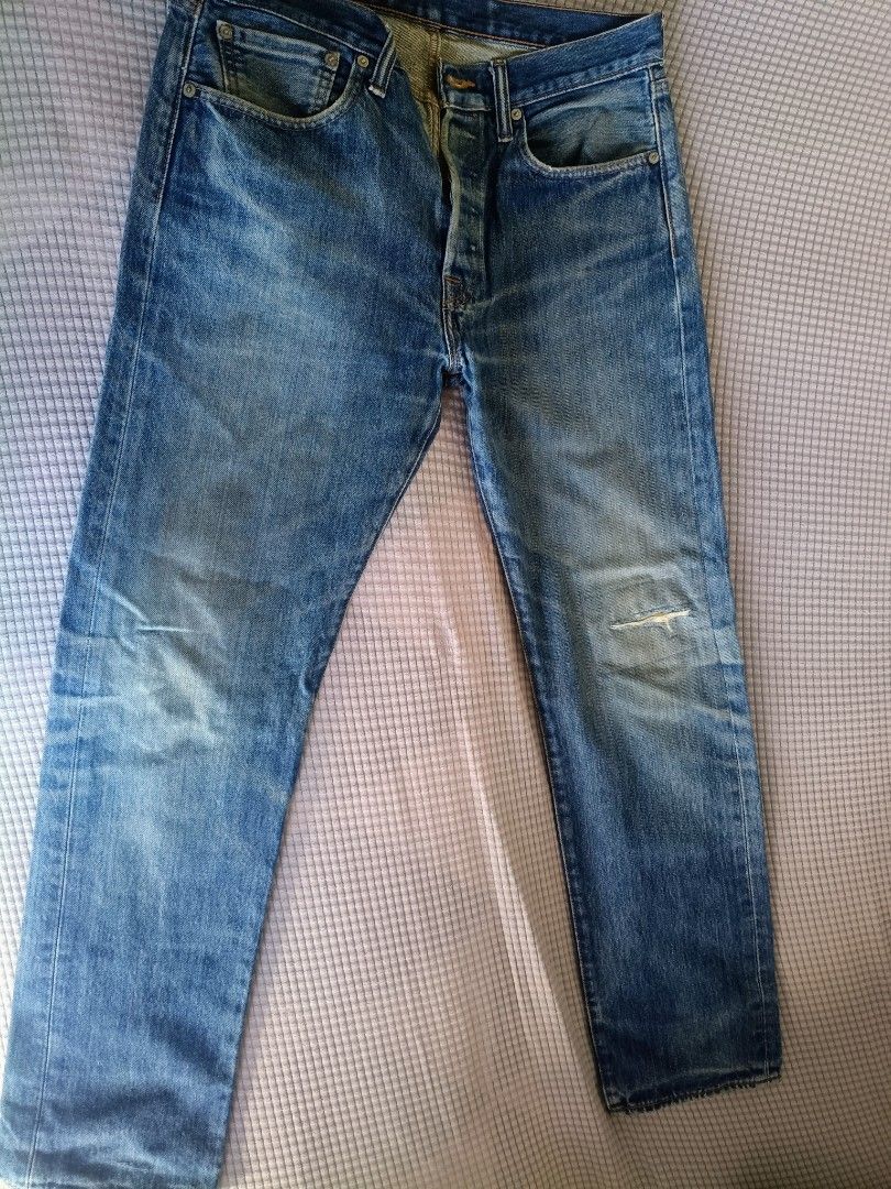 Levi's 501 Faded Jeans (Category: Jeans) located in Quezon City. Submitted by jeyson888 (Listing ID 1469593697, Image 1). Description: .