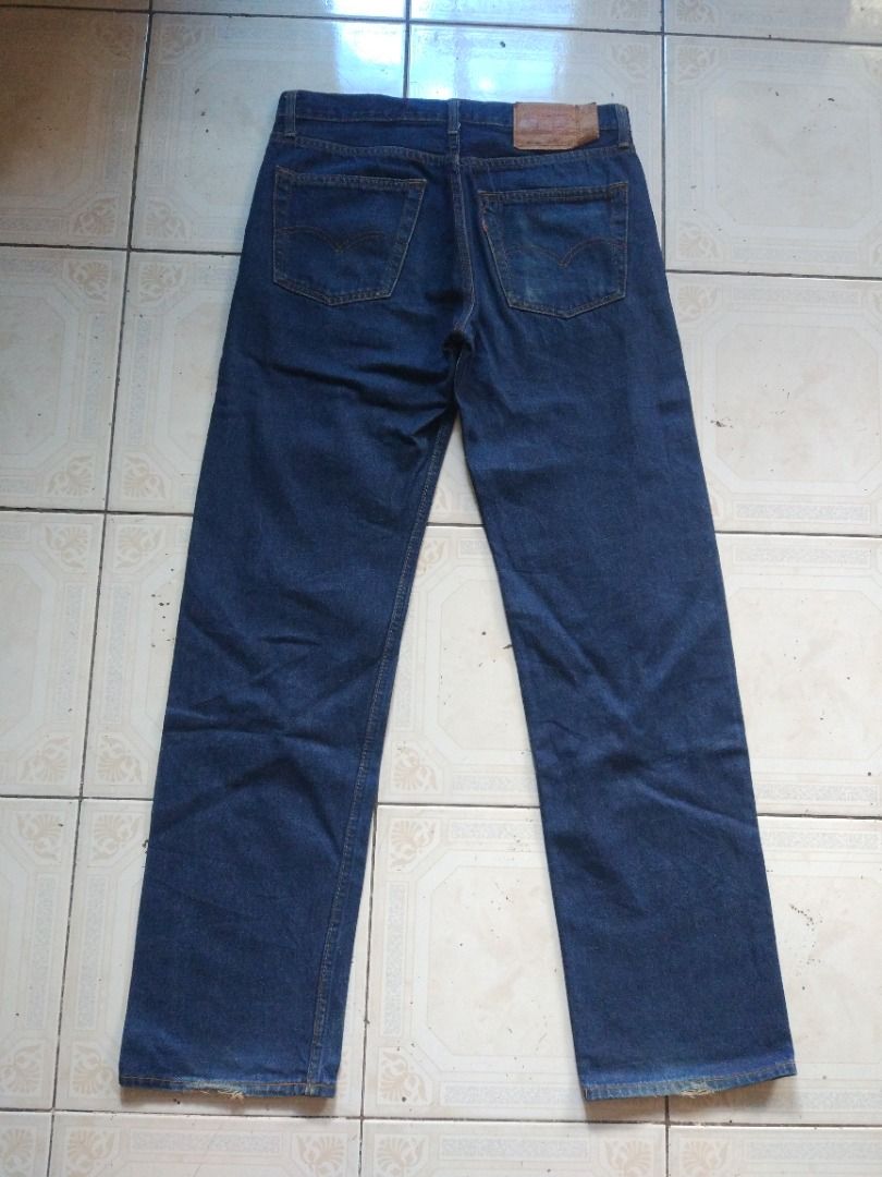 Levis 501XX Jean 32 actual OFF (Category: Jeans) located in Pasay City. Submitted by denimdude.ph (Listing ID 1469653085, Image 2). Description: O-F-F or F-A-K-E based on care tag and leather patch.