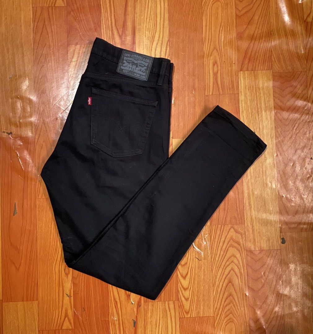 Levis 511 black jeans (Category: Jeans) located in Cebu City. Submitted by jerianix (Listing ID 1469706780, Image 1). Description: Levis 511 black jeans Stretchable Size 34 Length 42 Excellent condition No issues .