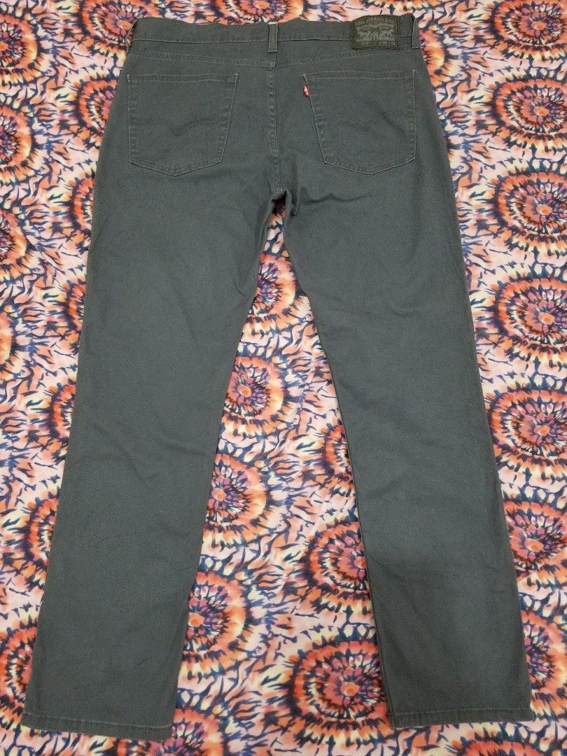 Levi's 514 Straight Fit Jeans (Category: Jeans) located in Malolos. Submitted by picknworthy420 (Listing ID 1469693771, Image 3). Description: Levis 514 Pants size: 36x32 on tag actual waist: 38-39 best fit length: 42 hem: 7½ Like new condition Stretchable Complete tags.