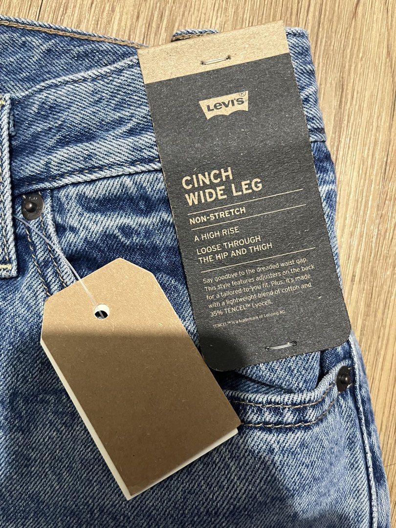 Levis Cinch Wide Leg (Category: Jeans) located in Quezon City. Submitted by christinagatuz (Listing ID 1469686548, Image 3). Description: Levis Cinch Wide Leg Brandnew Size 29 Rfs: not my size.