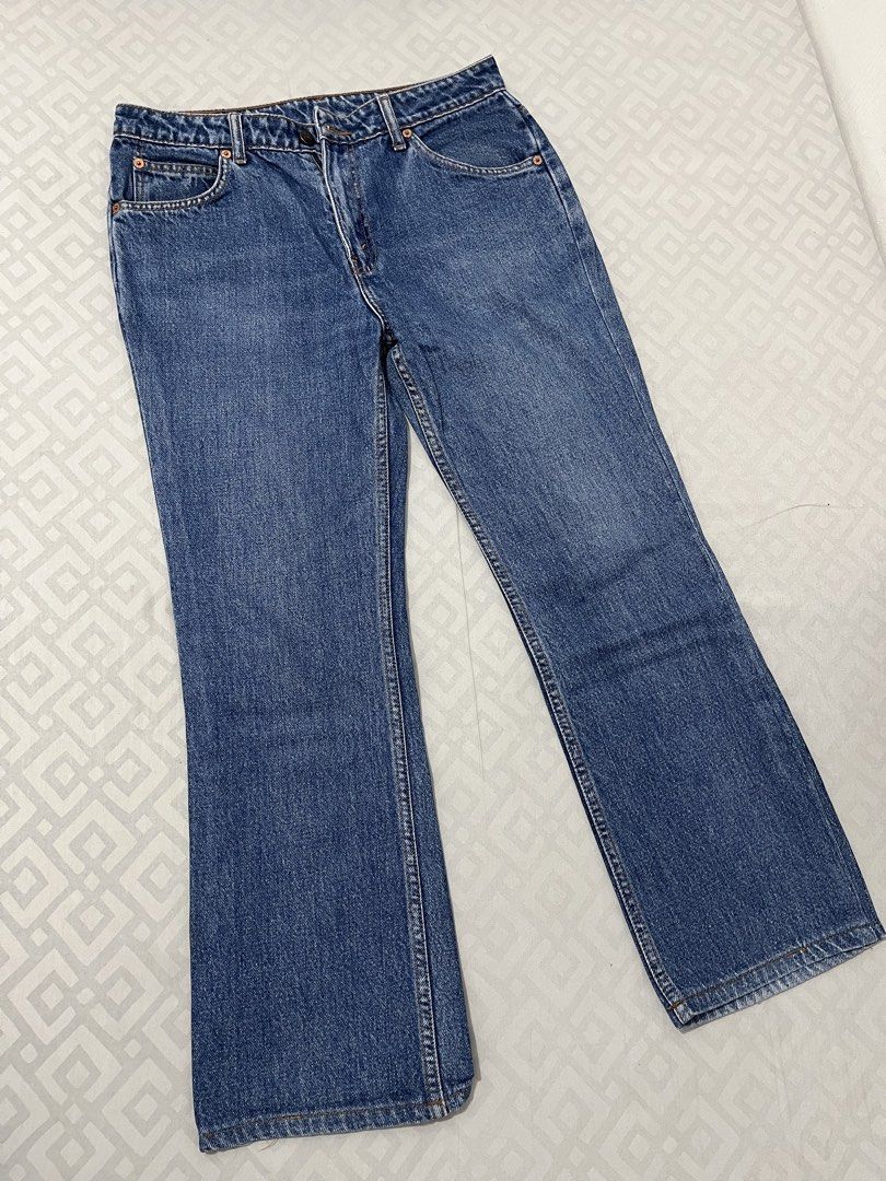 levis flare 563 men & women (Category: Jeans) located in Manila. Submitted by selyn.hz (Listing ID 1469664613, Image 2). Description: W - 30 L - 37 .