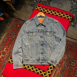 (Category: ) located in . Submitted by vintagelism.clothing (Listing ID 1469722420, Image 1). Description: .