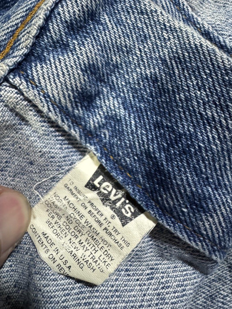 Levi’s Vintage denim (Category: Coats, Jackets and Outerwear) located in Cebu City. Submitted by etnaner (Listing ID 1469581404, Image 2). Description: Levi’s Vintage denim jacket Made in USA Size: 25x25 boxy type Detach patch Issue: minor dirt/stain washable.