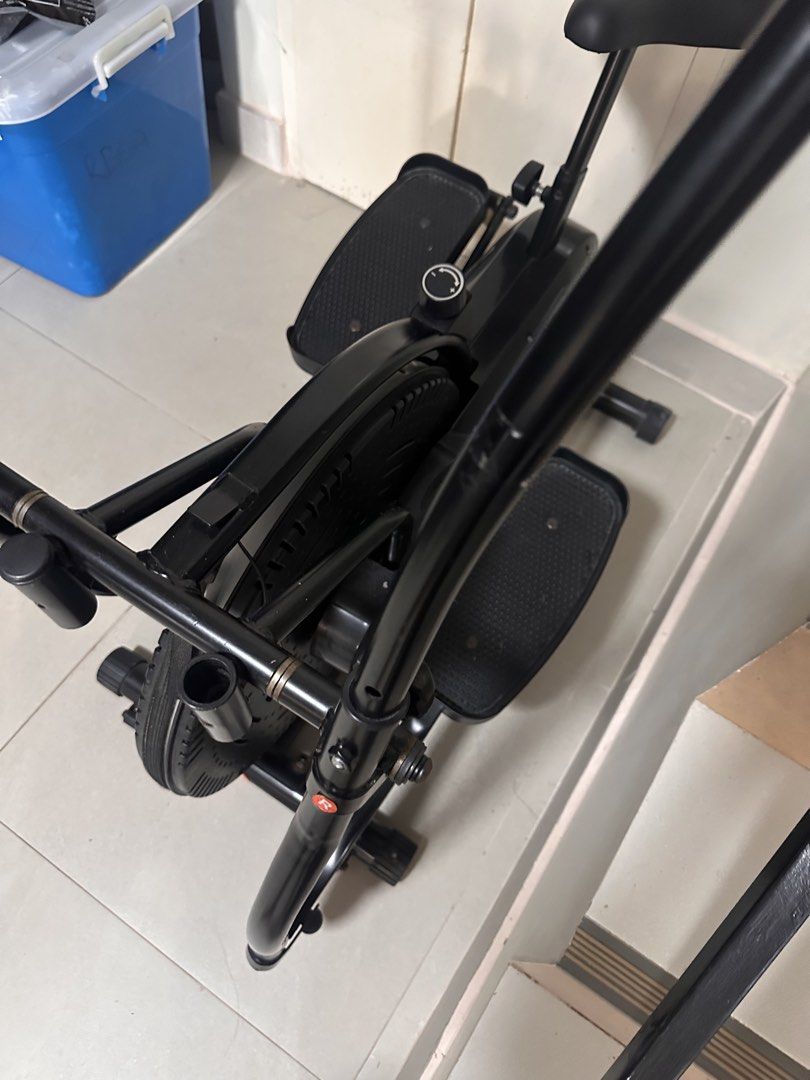 LifeGear Elliptical Bike Exercise Machine (Category: Cardio & Fitness Machines) located in Marikina City. Submitted by rctoby00 (Listing ID 1469590741, Image 3). Description: With obvious signs of usage. With removed rubbers, but still working. Just want to clear the space. - Brand: LifeGear - Frame: Sturdy black steel - Comfort: Cushioned seat and textured foot pedals - Resistance: Easily adjustable via the main body knob - Handlebars: Dual movi