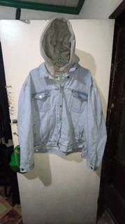 (Category: ) located in . Submitted by thethriftproject082 (Listing ID 1469748340, Image 1). Description: .