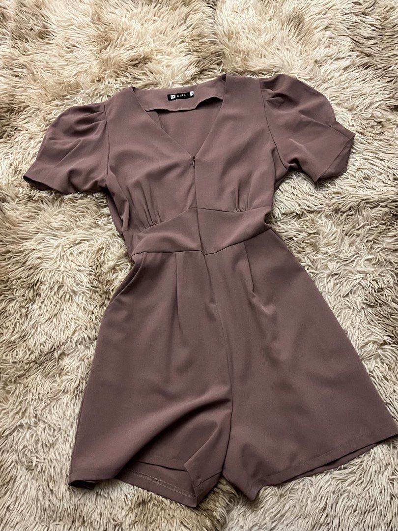 Lilac Puff Sleeve V-Neck Romper (Category: Rompers) located in Manila. Submitted by edrrye (Listing ID 1469697416, Image 1). Description: - Size: S (tag on collar) - Color: Lilac -Worn only once -Very good condition -Thick fabric .