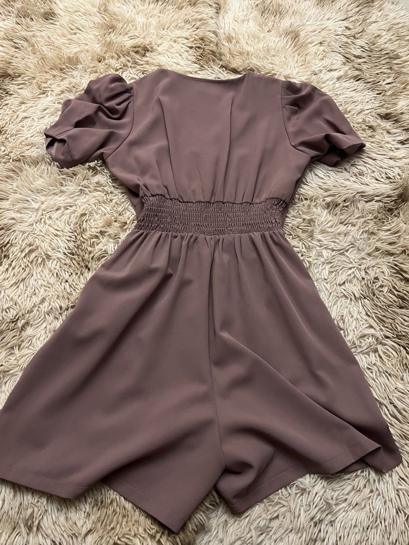 Lilac Puff Sleeve V-Neck Romper (Category: Rompers) located in Manila. Submitted by edrrye (Listing ID 1469697416, Image 3). Description: - Size: S (tag on collar) - Color: Lilac -Worn only once -Very good condition -Thick fabric .