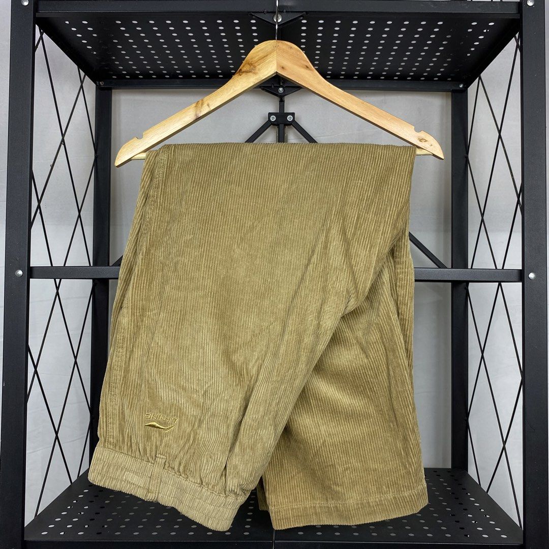 LI-NING Corduroy Wide Pants (Category: Jeans) located in Cebu City. Submitted by cebuvntgvibes (Listing ID 1469599071, Image 1). Description: 16W x 39L (size 30-34) Leg Opening: 9in . Good as bnew. Baggy fit. Functional pockets. No issue. . Mine ₱1,000+sf.