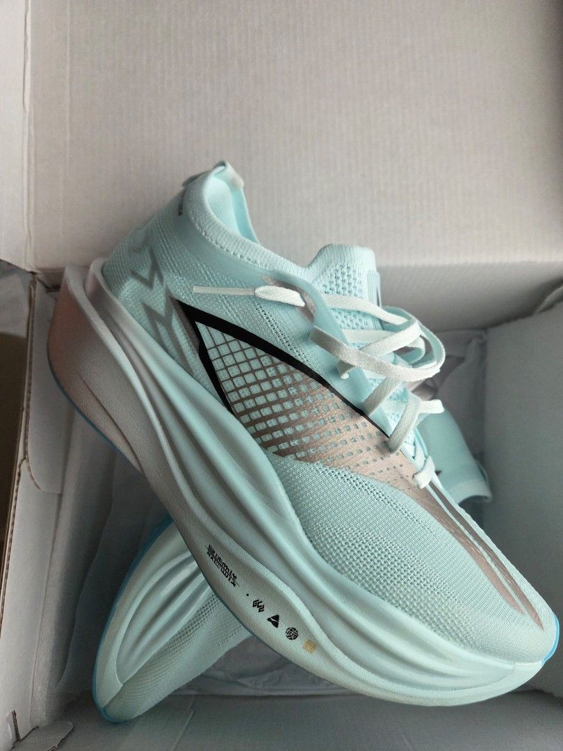 Li-Ning Feidian 6 Elite - 8.5us (Category: Shoe inserts & accessories) located in Mandaluyong City. Submitted by thebladerunnerrr (Listing ID 1469644083, Image 1). Description: Li-Ning Feidian 6 Elite - one of best carbon race super shoes - almost new, used once on treadmill only - complete with original box, bought from shop ee - size 8.5 US men's, fits tts tts - rfs: wrong size price: P9999 (srp is P11,400) free shipping or meet up in greenfiel