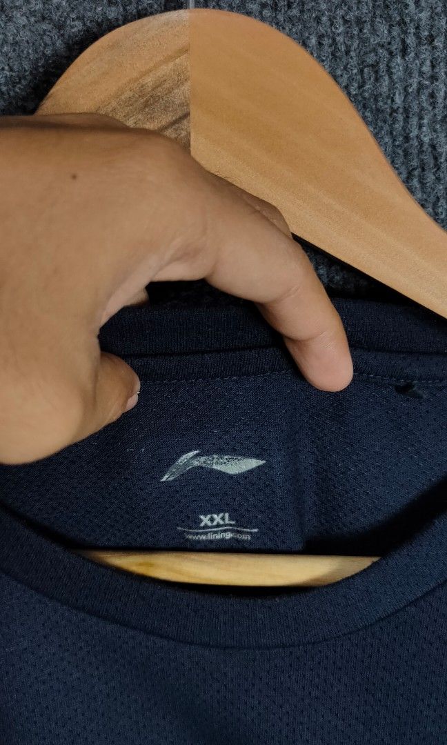 Li-ning x Dwayne Wade (Category: Tshirts & Polo Shirts ) located in Bolinao. Submitted by tokiya. (Listing ID 1469581097, Image 3). Description: Li-ning x Dwayne Wade Size Large-XL fittings 23x29.
