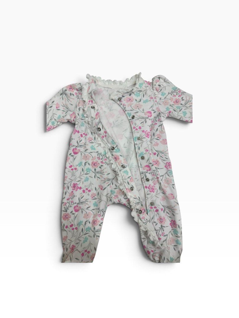 Little Me Frogsuit (3M) (Category: Babies & Kids Fashion) located in Angeles City. Submitted by aeapreloved (Listing ID 1469750903, Image 3). Description: 🌸 Preloved Little Me Frogsuit | 3M • Pink & teal floral print • Ruffle details with ribbon accents • Front snap-button closure • Footed design • Used once, good condition 📦 Available for shipping .