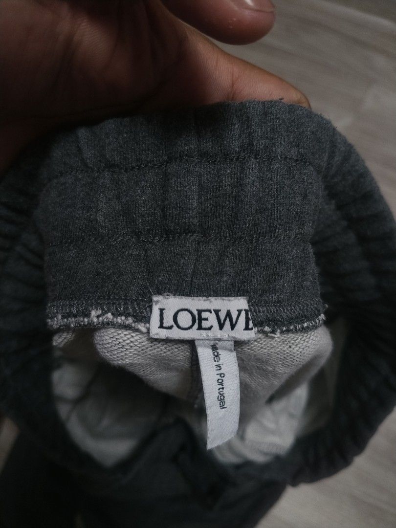 Loewe (Category: Joggers) located in Manila. Submitted by liljhayvillanueva (Listing ID 1469639199, Image 3). Description: Loewe Jogger pants size m colorate 9/10 issue x.