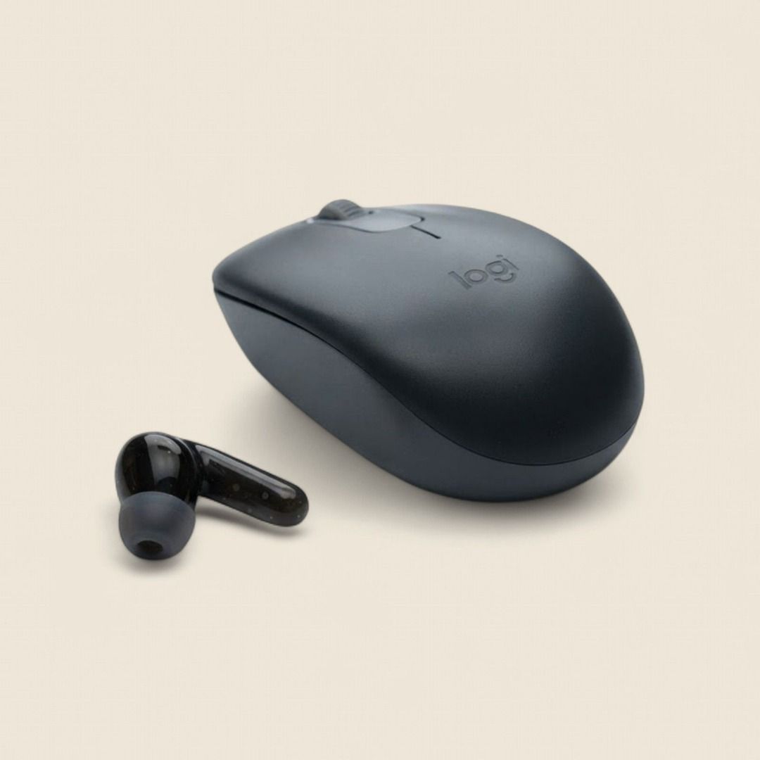 Logitech Pebble M350 Wireless Mouse (Category: Mouse & Mousepads) located in Taguig. Submitted by joshuaseziba (Listing ID 1469694136, Image 1). Description: Logitech Pebble M350 Wireless Mouse in dark gray. • Dark gray color with a smooth, matte finish • Compact and portable design, ideal for travel • Very clean condition, no visible scratches or wear • Quiet clicks and scrolls for a distraction-free experience • Perfect for everyday use with la