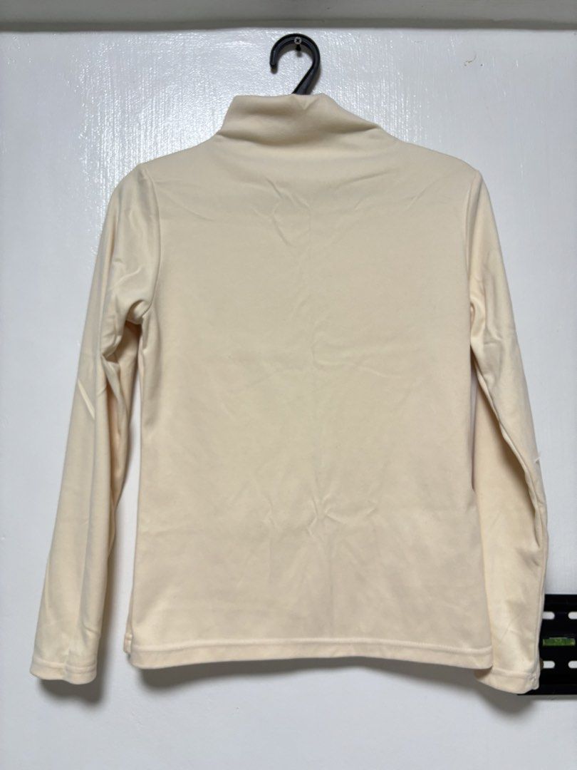 Long Sleeve Tops Bundle Lot (Category: Longsleeves) located in Balagtas. Submitted by prelovedbyshai_ (Listing ID 1469616545, Image 1). Description: TAKE ALL PRELOVED ITEMS White long sleeve turtleneck top Black long sleeve turtleneck top Cream long sleeve turtleneck top SIZE: S-M Mode of payment: Gcash Shipping fee via J&t c/o buyer .