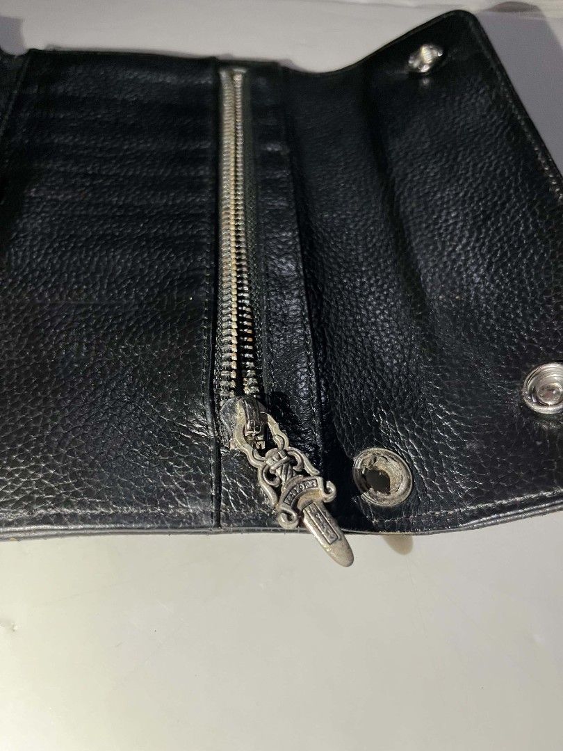 Long wallet (Category: Wallets & Card holders) located in Zamboanga. Submitted by 2ndabubazir (Listing ID 1469712979, Image 3). Description: - A long wallet in black grained leather - Multiple interior card slots and zippered coin pocket - grommet for wallet chain attachment - Stamped interior branding - Condition: Excellent Well-maintained - Ships securely from the Philippines - DM for more details or offers.
