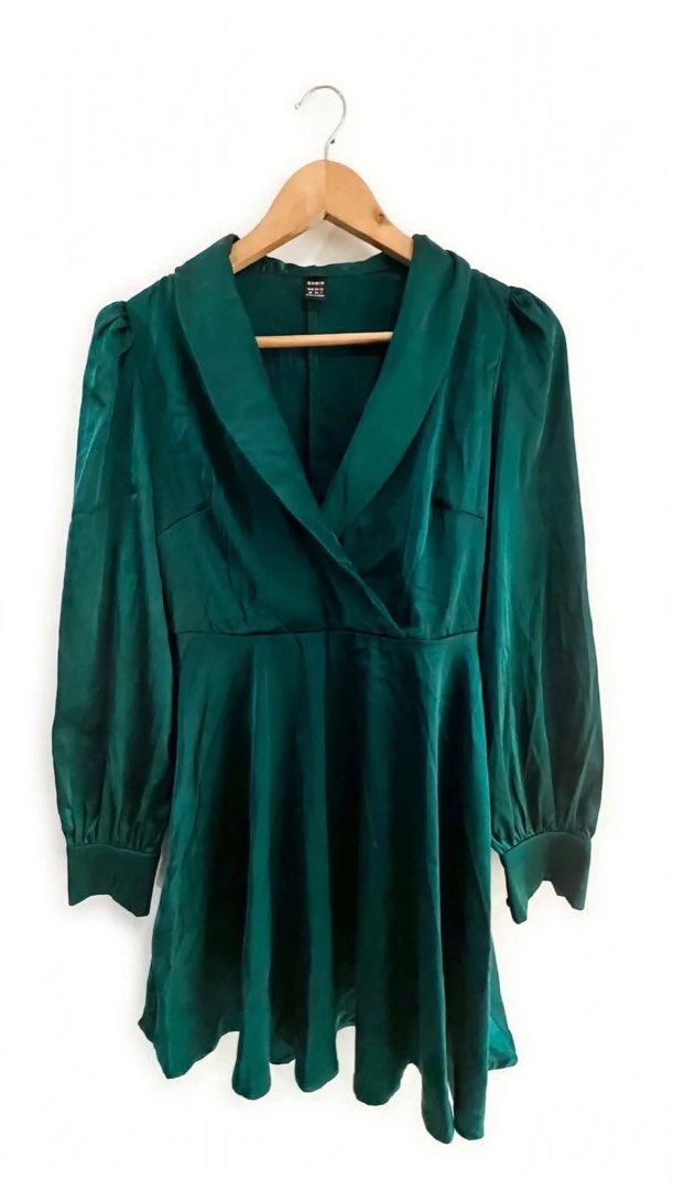Longsleeve dress (Category: Dresses) located in Lucban. Submitted by amandabdel87777 (Listing ID 1469712122, Image 1). Description: Brandnew .