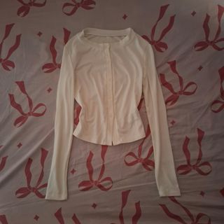 (Category: ) located in . Submitted by luzella (Listing ID 1469726983, Image 1). Description: .