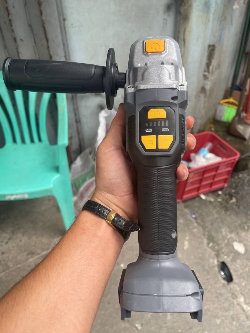 Lotus Angle Grinder 20V Max CXSG20V-100BL" (Category: Everything Else Others) located in Manila. Submitted by 09171479278_elsie. (Listing ID 1469588531, Image 2). Description: Lotus Angle Grinder 20V Max CXSG20V-100BL".