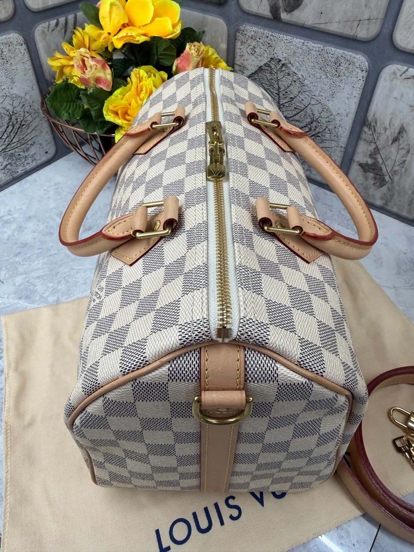 Louis Vuitton Bandouliere (Category: Luxury Bags & Wallets) located in Angono. Submitted by kkuroset (Listing ID 1469653550, Image 2). Description: with code from japan.