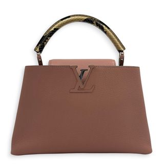 (Category: ) located in . Submitted by carousellluxury (Listing ID 1469747539, Image 1). Description: .
