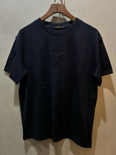 (Category: ) located in . Submitted by vdc.apparel (Listing ID 1469590074, Image 1). Description: .