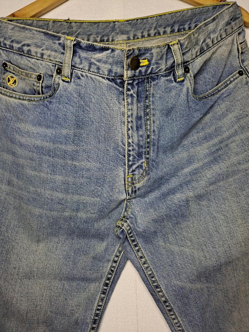 Louis Vuitton Light - Wash Straight - Cut 34 (Category: Luxury Apparel) located in Quezon City. Submitted by yaseen73 (Listing ID 1469641860, Image 2). Description: Louis Vuitton Light - Wash Straight - Cut Denim Semi - Stretch Embroidered LV Logo on the Coin Pocket Made in Japan Wearing Size : 34 Actual Waist : 34 Front Rise : 12 Front Thigh : 12 Leg Opening : 7 Actual Length : 41 In an Excellent Condition - No Issue Pre - Owned or Best Offer Co